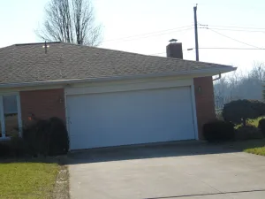 Image of 3 br country home close to town with hot tub