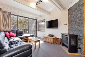 Image of Three Story Apartment - Warrina 7