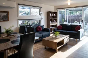 Image of Lake Esmond Place