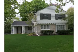 Image of Spacious Country Style Home