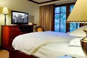 Image of Ritz Carlton Resort & Spa, Ski-In\/Out,  Aspen