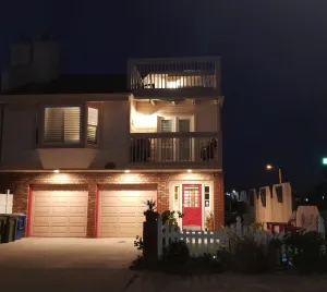Image of ~~Beach House Oxnard ~~This Place Has It All!