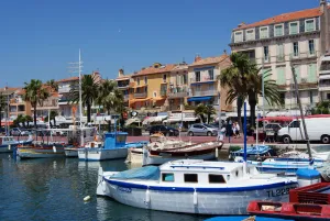 Image of BANDOL Center Port & Plage - VILLA 97 m² on 800 m² enclosed land.