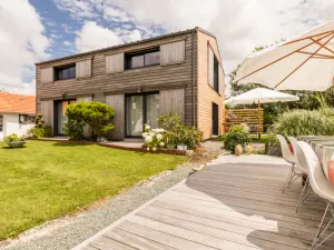 Image of Charming Renovated Barn with Pool and WiFi
