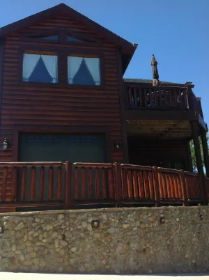 Image of 1 Bedroom, Sleeps 2- On Douglas Lake