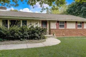 Image of Cozy Cedarburg Country-Side House