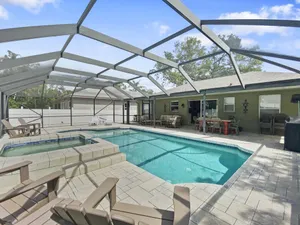 Image of Well Appointed Home with Heated Pool Just Off Siesta Key Close Gulf Gate Area