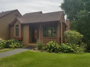 Image of 2 Bedroom, 2 bath townhouse in The Galena Territory.