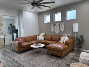 Image of The Bella! West Nampa Trendy Home BBQ - Sleeps 8