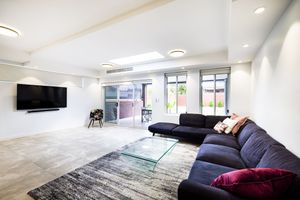 Image of Modern 4 bedroom home, in quiet suburban street