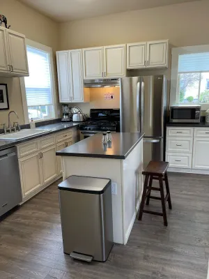 Image of Blue Mist Victorian 5bed\/2bath Victorian Gem