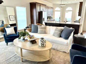 Image of Casa Joya - A Jenks Gem Professionally designed three-bedroom luxury home!