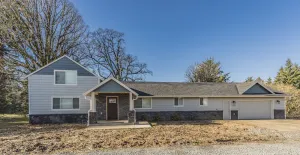 Image of Beautiful like new home in a quiet neighborhood