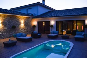 Image of Villa heated pool 10 minutes from Bordeaux to the green, quiet group ideal