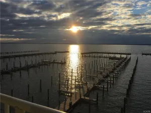 Image of Come see beautiful fall sunsets over the bay! Amazing off season rates!