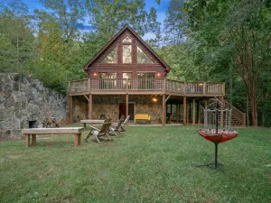 Image of Spectacular Log Cabin Home 45 minutes to Asheville