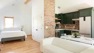 Image of Stunning seaside loft, walk to beach, romantic getaway for 2 + pet
