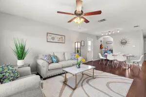 Image of Cozy Family Vacation House close to Seaworld, Six Flag Fiesta, Shopps