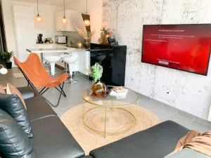 Image of Apartment with direct access to the sea, opposite the port and all amenities