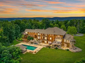 Image of *5 Star LUX Retreat Sleeps 25+ Pool Theater Arcade