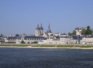 Image of A Cozy, Techy, Lofty Barn in the Heart of the Loire Valley Grands Chateaux Area