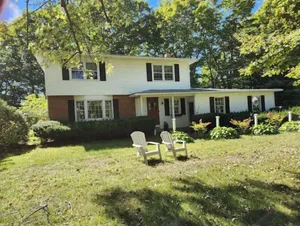 Image of 5 bedroom cozy ski and play winter get-a-way!