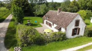 Image of 10 minutes from Guédelon, quiet house with large garden not overlooked
