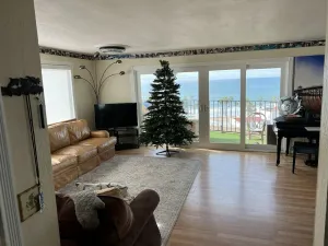 Image of The 'Top of the World' Palmtree View Suite! 2BR\/2BA