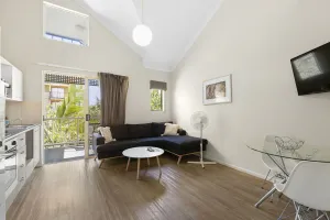 Image of Two Bedroom, Two Bathroom Loft Style - Free Wifi & Parking