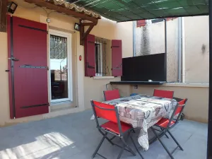 Image of Village house at the foot of Sainte-Victoire, ideal for visiting Provence.