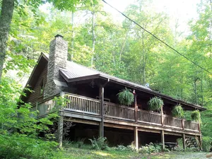 Image of BIG ROCK LOG CABIN , Beside Natural Bridge\/Red River Gorge