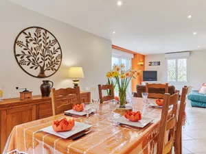 Image of Wonderful private villa for 5 guests with WIFI, TV, patio, pets allowed and parking