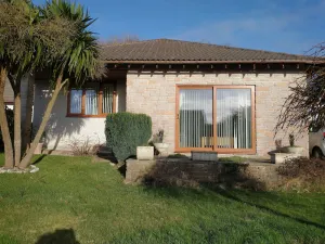 Image of Perfect Location To Discover Cornwall Family Dog Friendly Bungalow in Bodmin