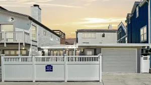 Image of ★Ocean Drive Silver Strand Bungalow-Steps 2 Ocean & Harbor!