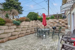 Image of Water view, large 2 bedroom in N Everett