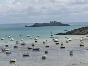 Image of New T2 with south-facing garden 5 minutes from the beach <br>Mont Saint Michel <br>