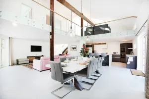 Image of The Pole Barn -Stunning High Spec Barn Conversion