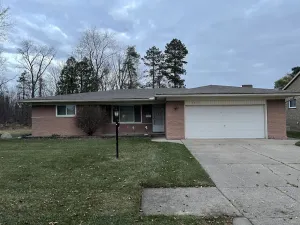 Image of private 6 Bedroom charming  2000 sq ft ranch 10-14 people