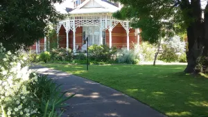 Image of Hadenham House Victoria