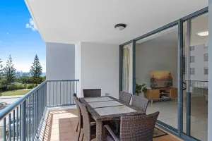 Image of Beachside 2-Bed with Pools, Gym, BBQ and Parking