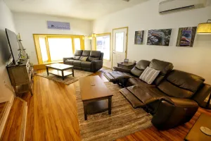 Image of 3br - King Beds & Bunk Beds - Free Tram Tickets