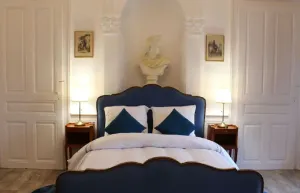 Image of The NAPOLEON