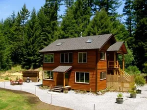 Image of Beautiful, Warm & Welcoming-Redwoods, River, Beaches includes Hot tub