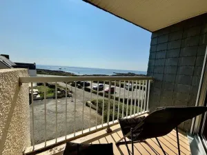 Image of Quiberon - Appartement 2 pièces avec balcon, parking et animaux acceptés - FR-1-478-74