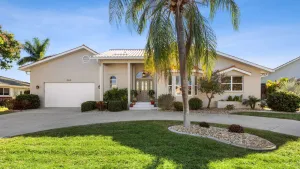Image of Beautiful House with first class amenities on Charlotte Harbor Area, Charlotte County House 5820
