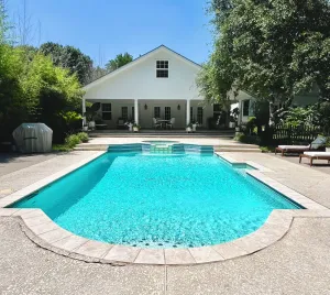 Image of Private guesthouse with private swimming pool, spa and custom pool