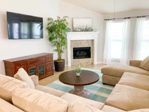 Image of Kid-Friendly Beautiful Home in Conroe\/ The Woodlands