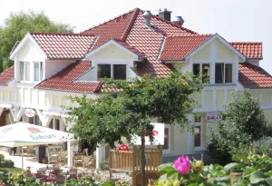 Image of Family-friendly comfort apartment, 100 m to the Baltic Sea beach, with lagoon view