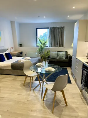 Image of Apartment Thirty Three Staines Upon Thames - Free Parking - Heathrow - Thorpe Park - Studio