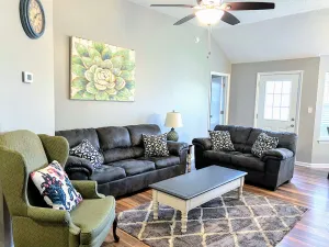 Image of Quiet Nature Lover's Paradise - Research Park Area of HSV\/Madison